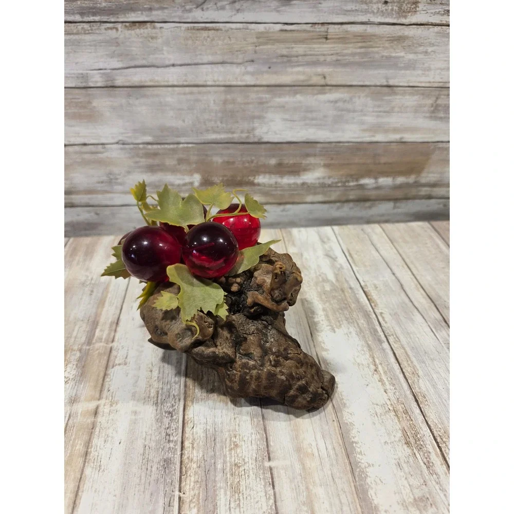 Vintage Mid‎ Century Lucite Grape Cluster on Natural Driftwood Burl Base Red - Picture 4 of 10
